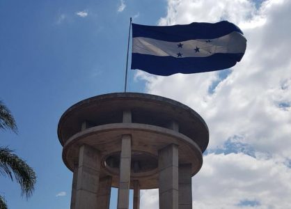 ktracha traveling family